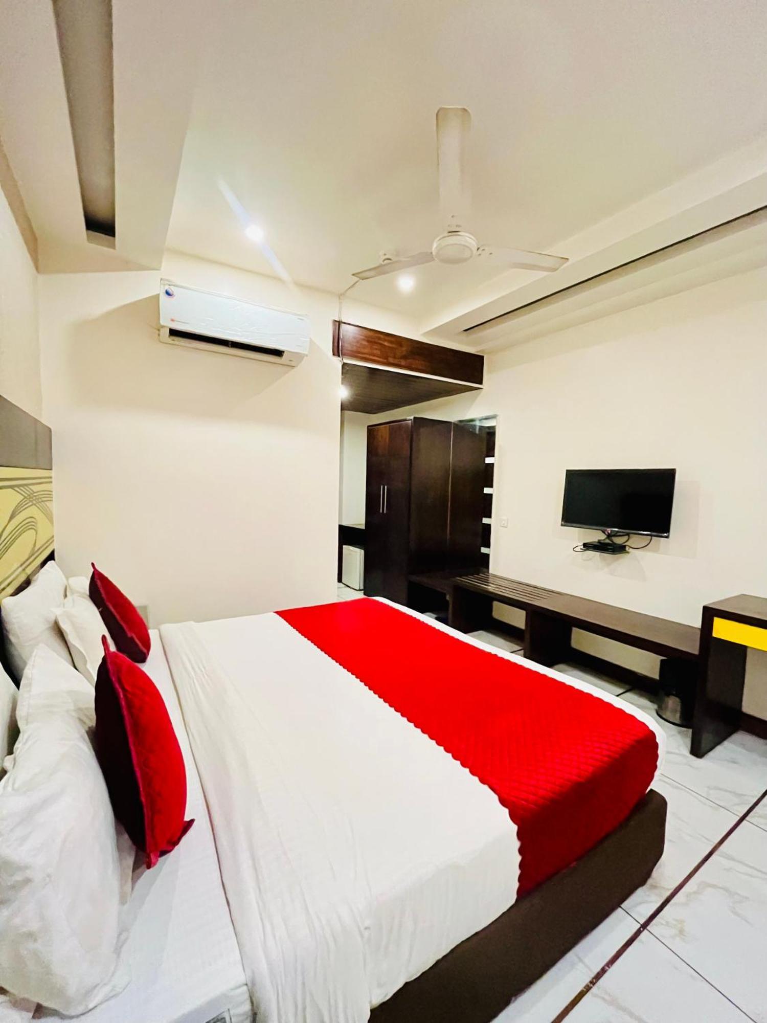Frankstay -Le Unit By Worth New Delhi Exterior photo