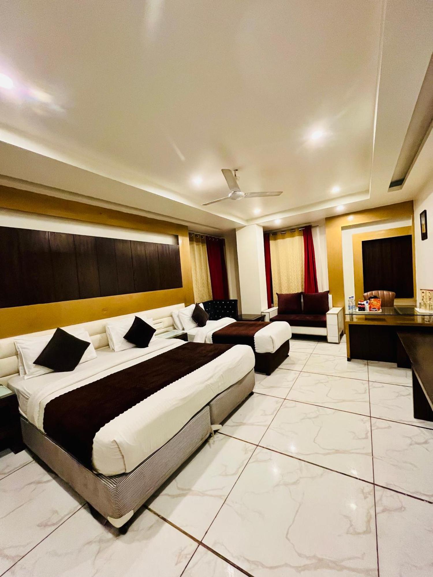 Frankstay -Le Unit By Worth New Delhi Exterior photo